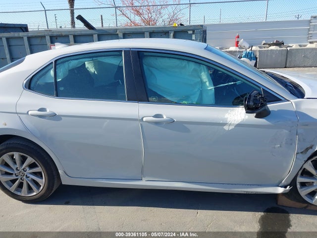 Toyota CAMRY LE 2022 4T1C11AK0NU014394 Image 13