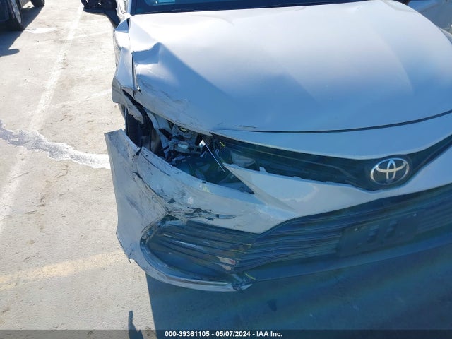 Toyota CAMRY LE 2022 4T1C11AK0NU014394 Image 6