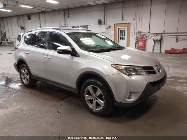 Toyota Rav4 Xle 2015 2T3RFREV6FW301746 главное изображение