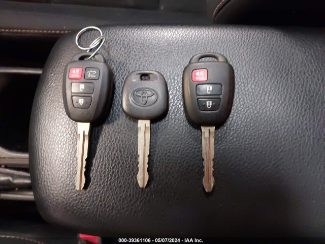 Toyota Rav4 Xle 2015 2T3RFREV6FW301746 Image 11