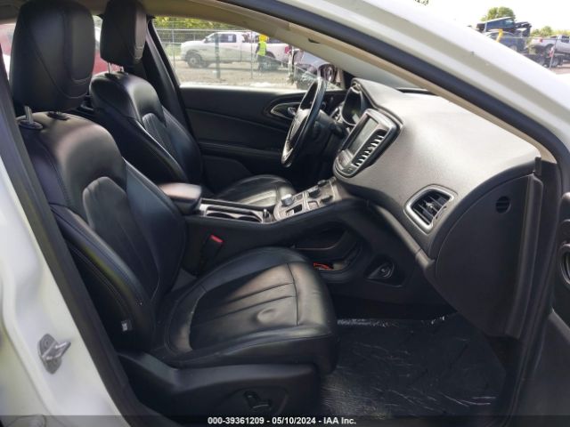 1C3CCCCB4GN118962 Chrysler 200 C