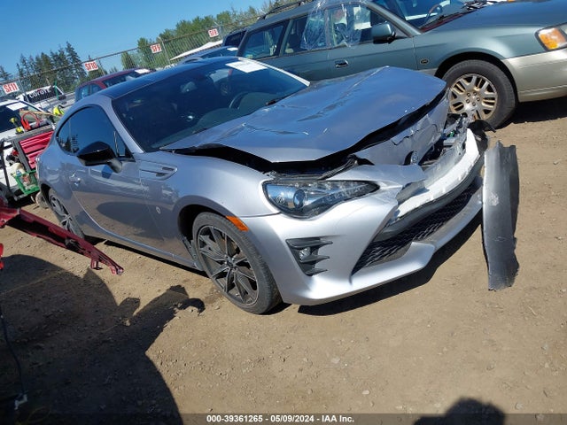 Toyota 86 GT 2018 JF1ZNAE18J9700450 Image 1