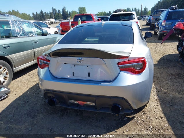 Toyota 86 GT 2018 JF1ZNAE18J9700450 Image 16