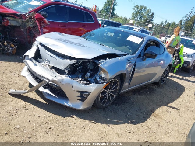 Toyota 86 GT 2018 JF1ZNAE18J9700450 Image 2