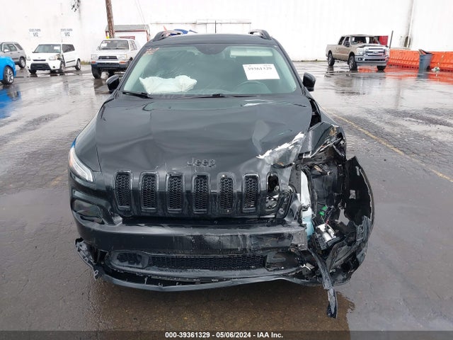 1C4PJLCB7JD568430 Jeep Cherokee Latitude Fwd