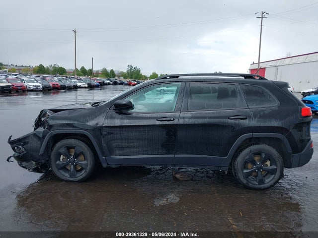 1C4PJLCB7JD568430 Jeep Cherokee Latitude Fwd