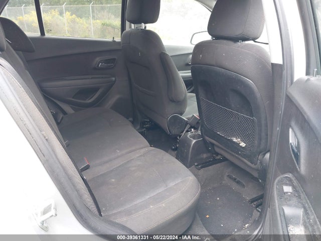 Chevrolet TRAX LS 2019 3GNCJNSB1KL228625 Image 8