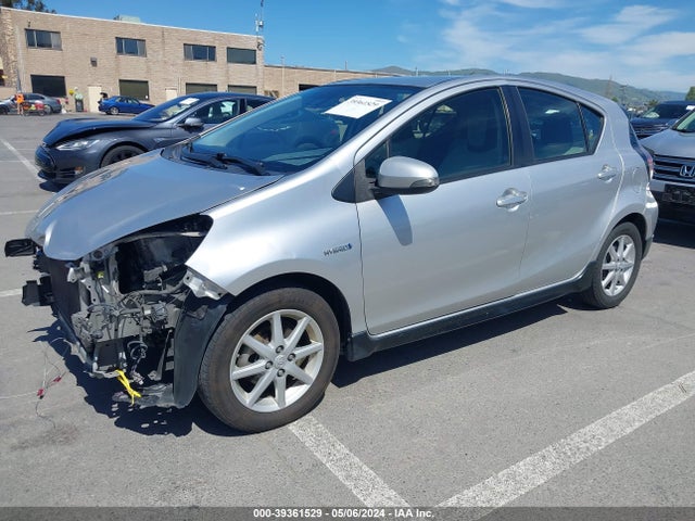 Toyota Prius C Four/one/three/two 2017 JTDKDTB33H1592697 Image 2