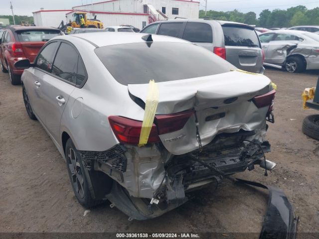 3KPF24AD6KE105049 KIA Forte Lxs