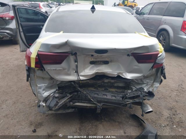 3KPF24AD6KE105049 KIA Forte Lxs