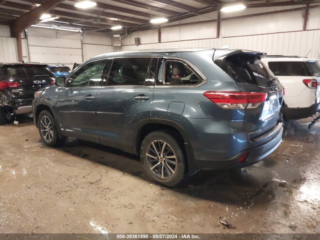Toyota Highlander Xle 2019 5TDJZRFH1KS746453 Image 3
