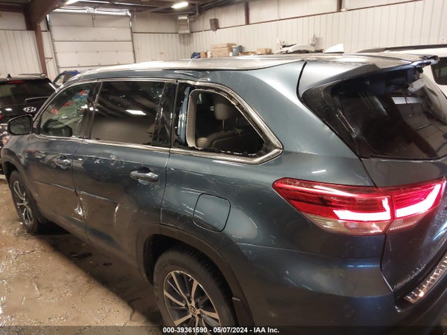 Toyota Highlander Xle 2019 5TDJZRFH1KS746453 Image 6