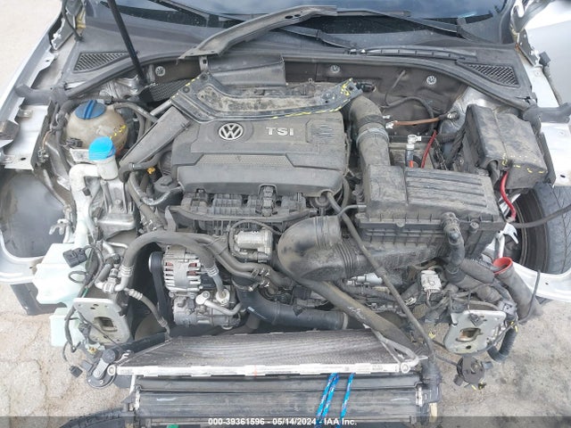 1VWBT7A38GC047588 Volkswagen Passat 1.8t Se