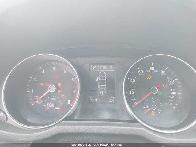 1VWBT7A38GC047588 Volkswagen Passat 1.8t Se