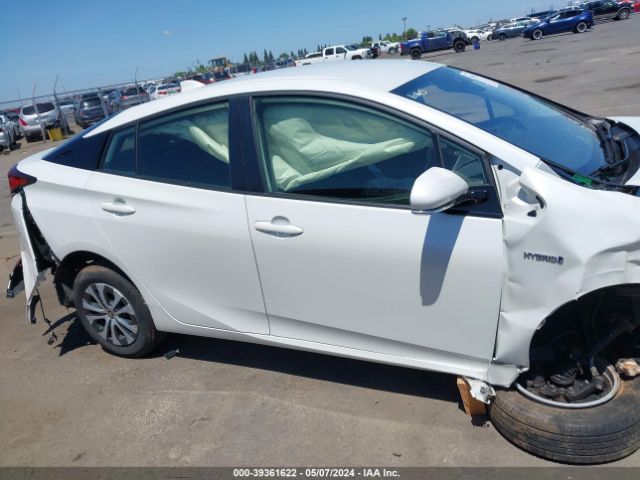 JTDL9RFUXL3014007 Toyota Prius Le Awd-e