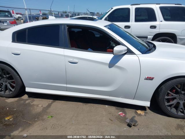 2C3CDXEJ1FH915346 Dodge Charger Srt 392