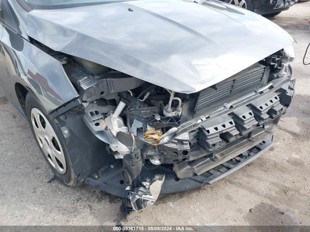 Ford FOCUS S 2017 1FADP3E23HL323208 Image 6
