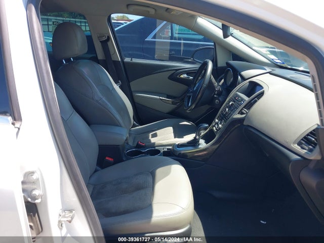 1G4PP5SK0F4185363 Buick Verano