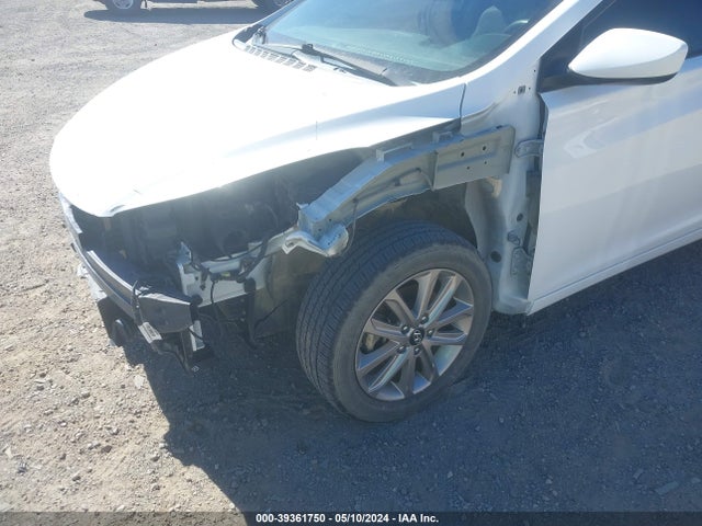 Hyundai ELANTRA SE 2014 5NPDH4AE9EH524513 Image 6