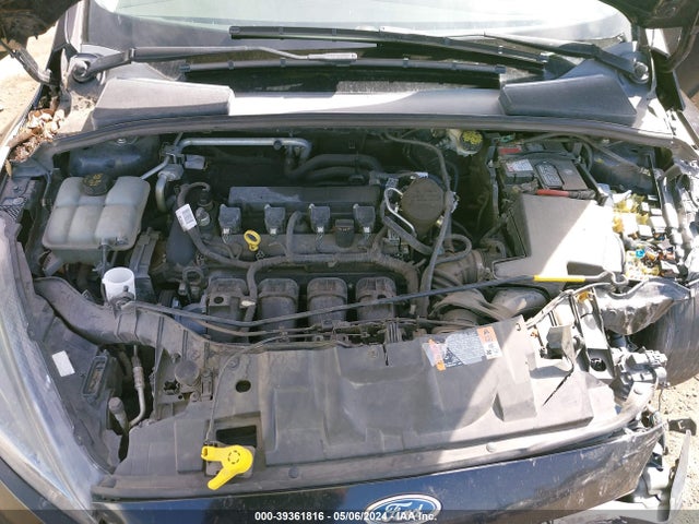Ford FOCUS SE 2016 1FADP3F21GL246531 Image 10