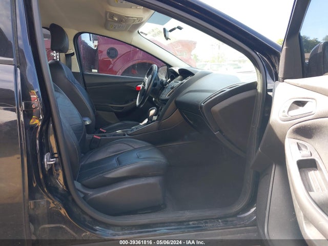 Ford FOCUS SE 2016 1FADP3F21GL246531 Image 5