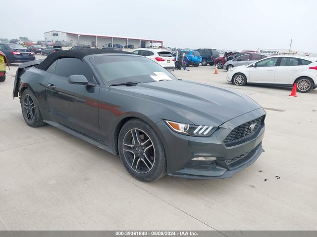2016 1FATP8EM9G5290762 main image