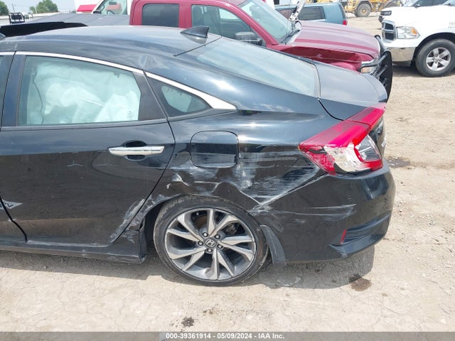 Honda Civic Touring 2019 19XFC1F91KE010933 Image 18