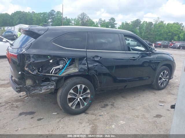 Toyota Highlander Xle 2021 5TDHZRBH1MS536104 Image 13