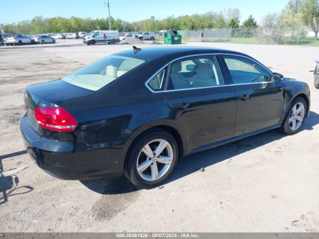 1VWAT7A30FC114355 Volkswagen Passat 1.8t Limited Edition