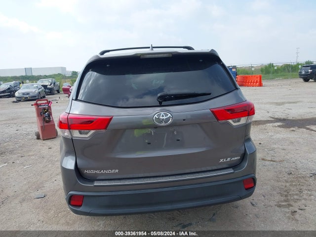 Toyota Highlander Xle 2018 5TDJZRFH4JS862521 Image 16