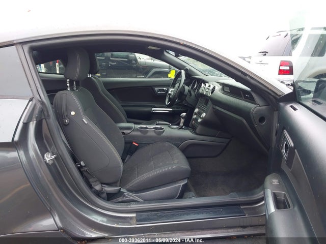Ford Mustang V6 2016 1FA6P8AM3G5250762 Image 5