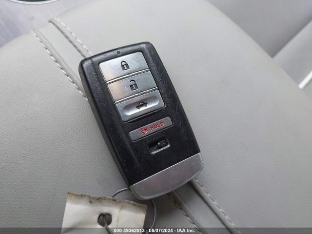 19UUB1F51GA001233 Acura TLX TECH