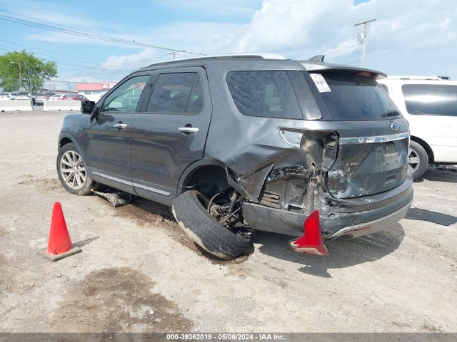Ford Explorer Limited 2017 1FM5K7F88HGD77552 Image 3