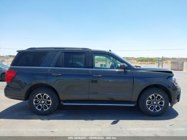 1FMJU1JT6NEA66923 Ford Expedition Xlt
