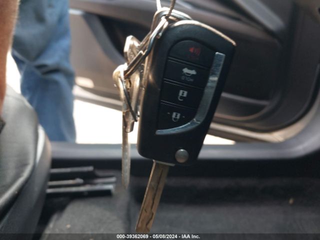 4T1B11HK8JU655448 Toyota CAMRY LE