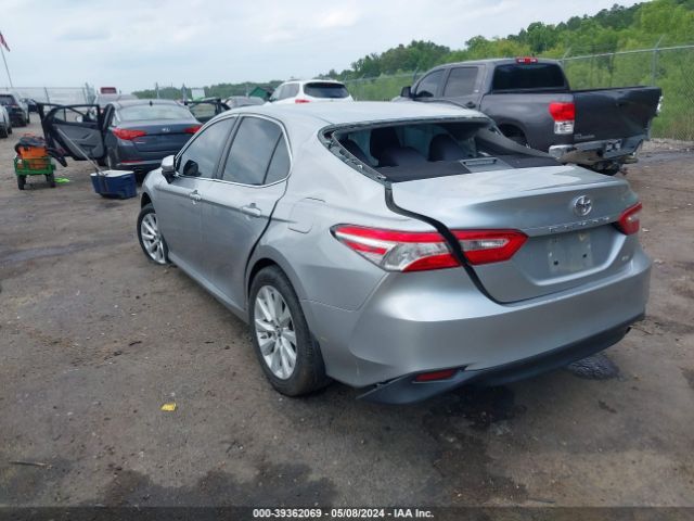 4T1B11HK8JU655448 Toyota CAMRY LE