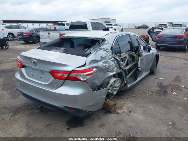 4T1B11HK8JU655448 Toyota CAMRY LE