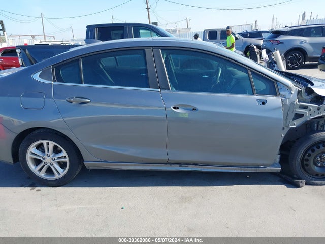 Chevrolet Cruze Lt Auto 2018 1G1BE5SM0J7161831 Image 14