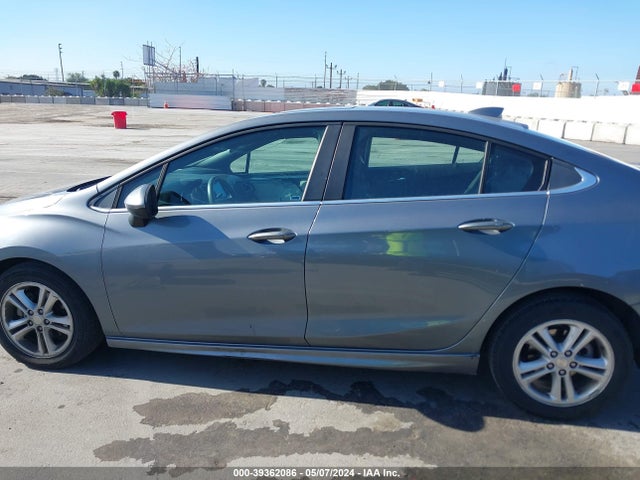 Chevrolet Cruze Lt Auto 2018 1G1BE5SM0J7161831 Image 15
