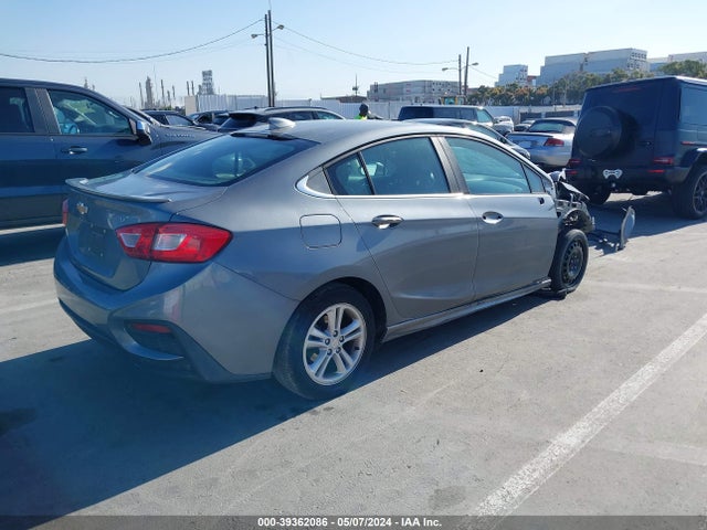 Chevrolet Cruze Lt Auto 2018 1G1BE5SM0J7161831 Image 4