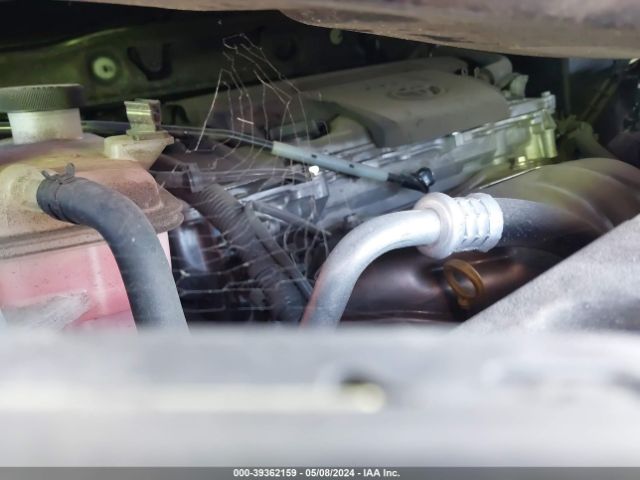 JTMWFREV9HD095650 Toyota Rav4 Xle