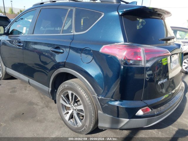 JTMWFREV9HD095650 Toyota Rav4 Xle