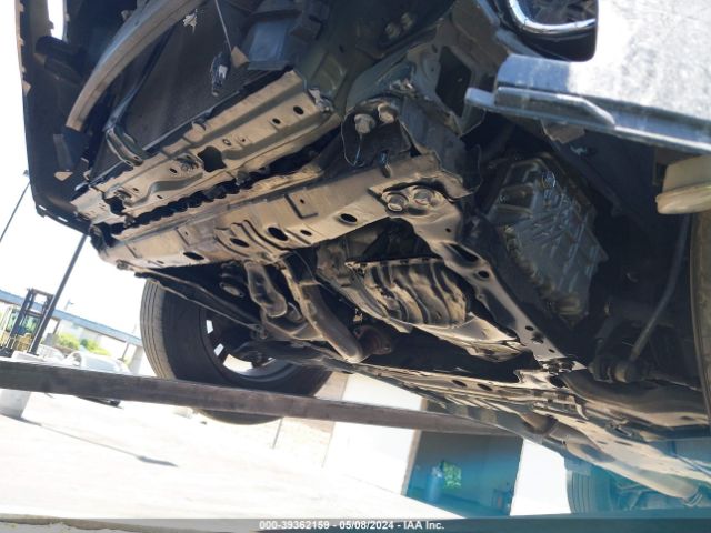 JTMWFREV9HD095650 Toyota Rav4 Xle