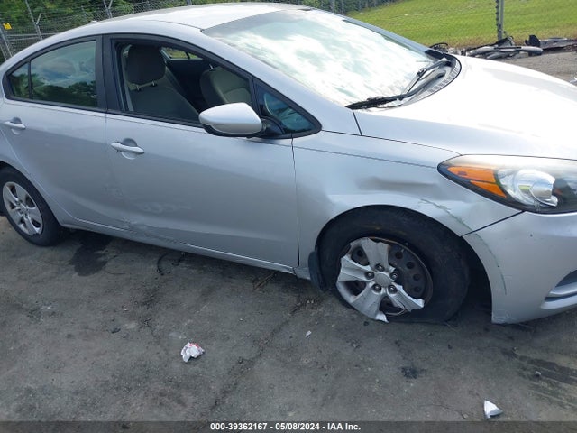 KIA FORTE LX 2016 KNAFK4A63G5576819 Image 6