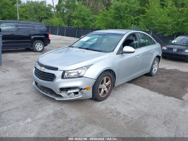 Chevrolet Cruze 1lt Auto 2015 1G1PC5SB6F7265404 Image 2