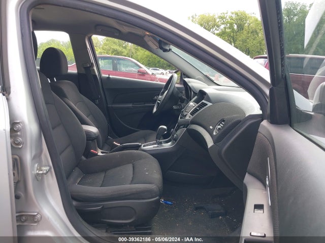 Chevrolet Cruze 1lt Auto 2015 1G1PC5SB6F7265404 Image 5
