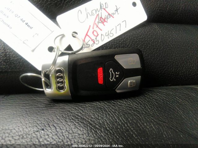 WA1AHAF78KD019604 Audi Q7 45 Premium