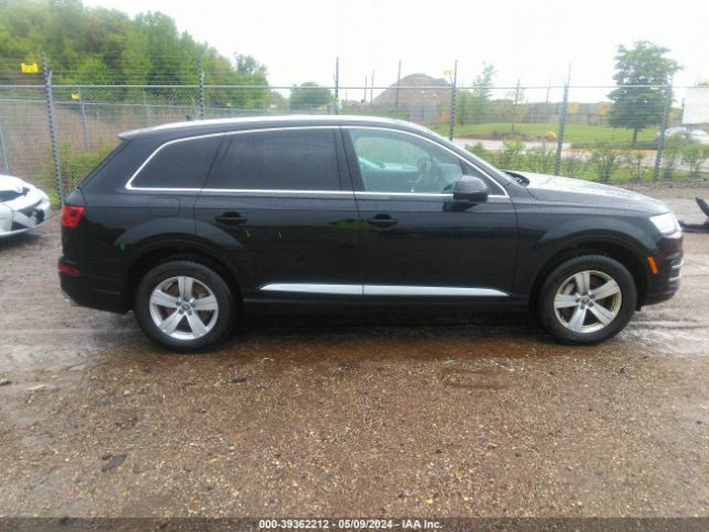 WA1AHAF78KD019604 Audi Q7 45 Premium