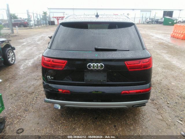 WA1AHAF78KD019604 Audi Q7 45 Premium