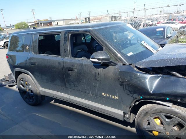 7PDSGABA9PN010175 Rivian R1s Adventure